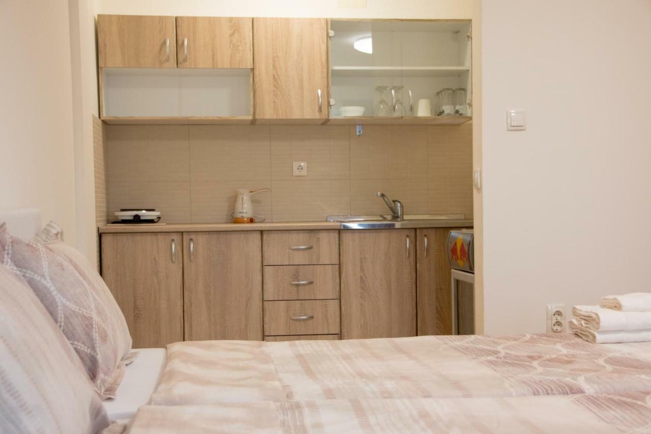 Comfy Apartments-Ochryda Zewnętrze zdjęcie