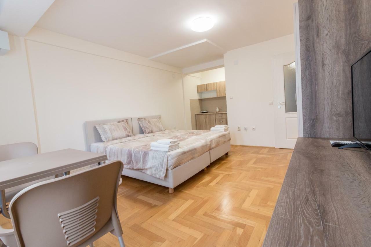 Comfy Apartments-Ochryda Zewnętrze zdjęcie