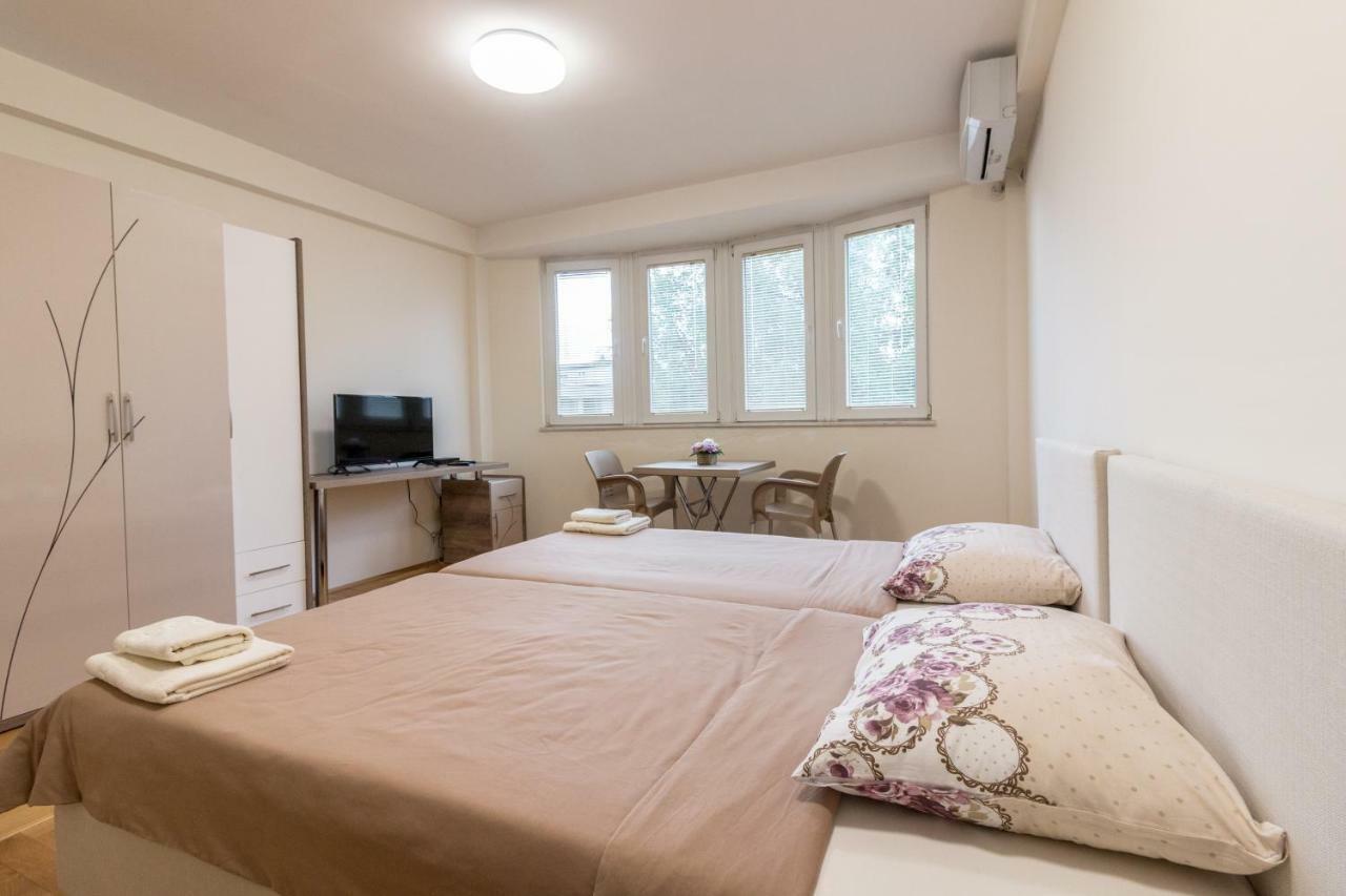 Comfy Apartments-Ochryda Zewnętrze zdjęcie