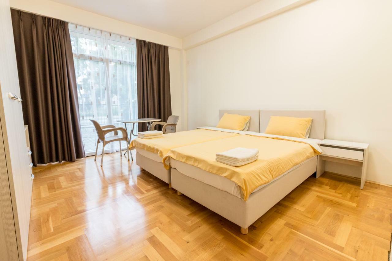 Comfy Apartments-Ochryda Zewnętrze zdjęcie
