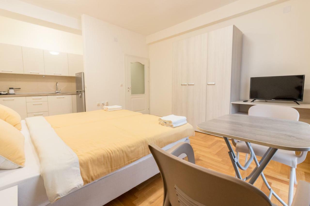 Comfy Apartments-Ochryda Zewnętrze zdjęcie