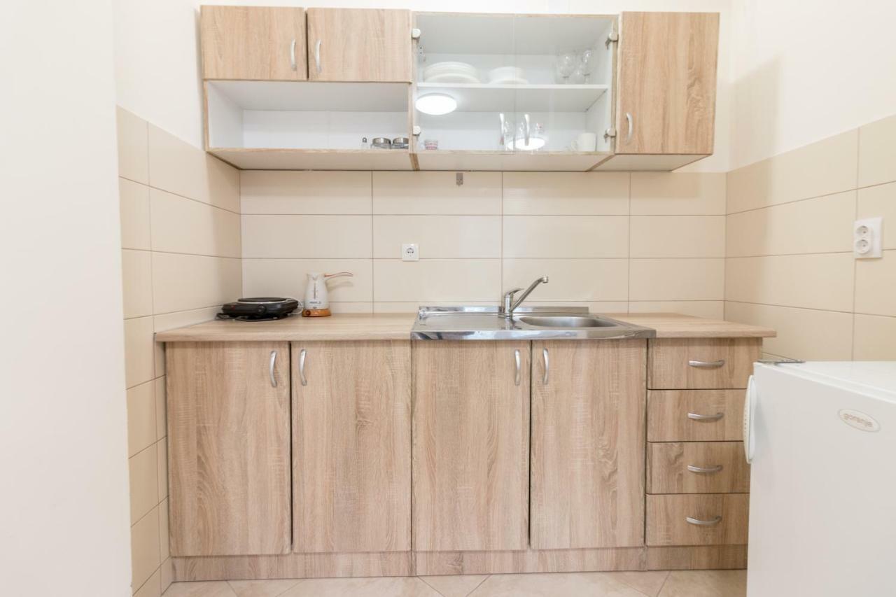 Comfy Apartments-Ochryda Zewnętrze zdjęcie