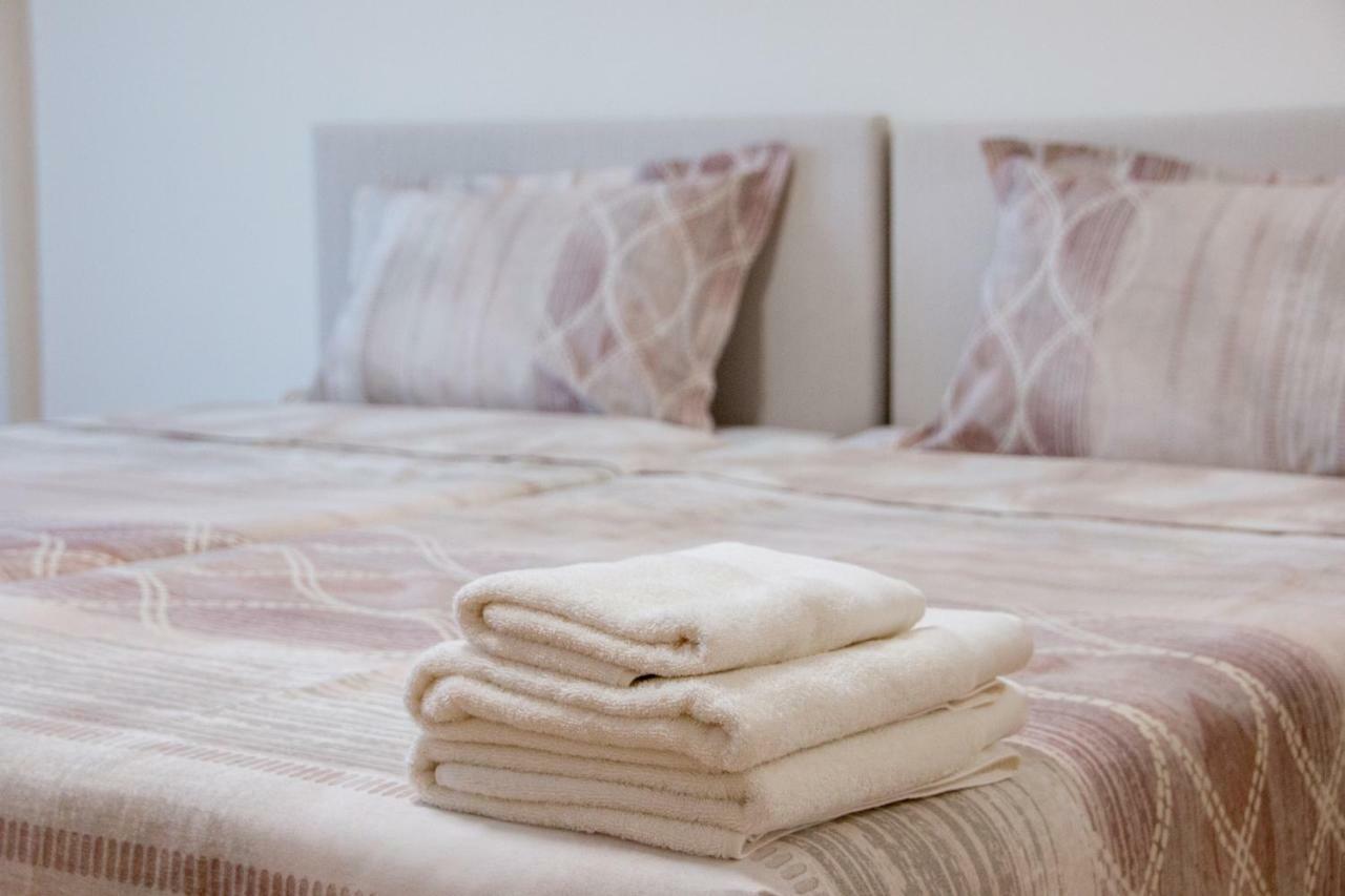 Comfy Apartments-Ochryda Zewnętrze zdjęcie
