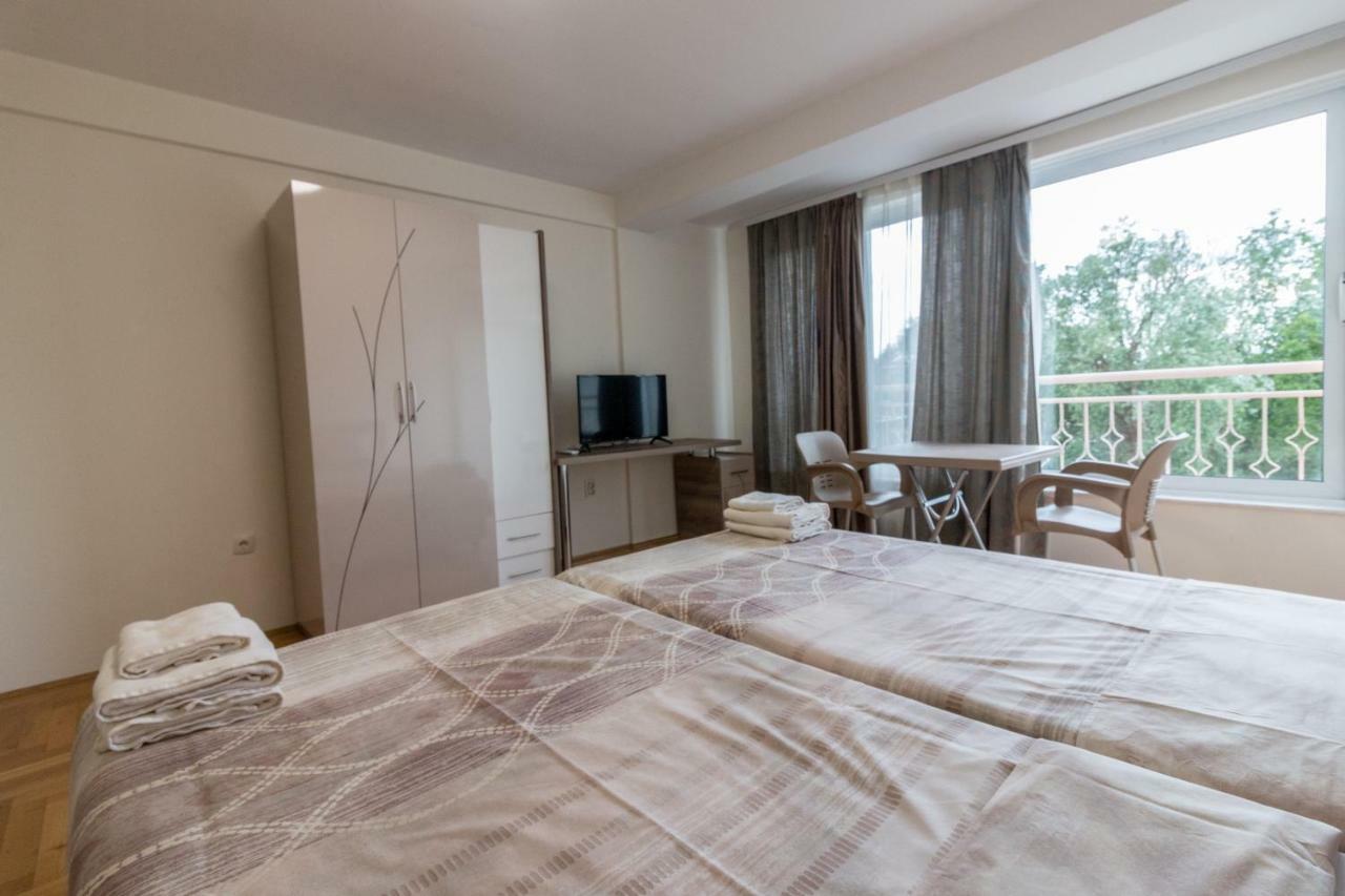 Comfy Apartments-Ochryda Zewnętrze zdjęcie